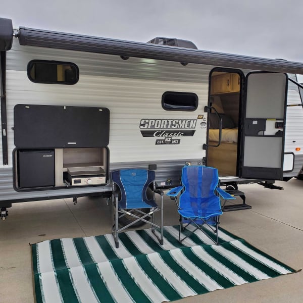 2022 KZ Sportsman Travel Trailer available for rent in Sioux Falls, South Dakota