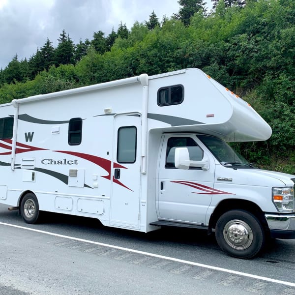 2013 Winnebago Chalet Class C available for rent in Anchorage, Alaska
