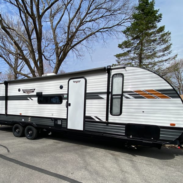 2022 Forest River Wildwood X-Lite Travel Trailer available for rent in Lansing, Kansas