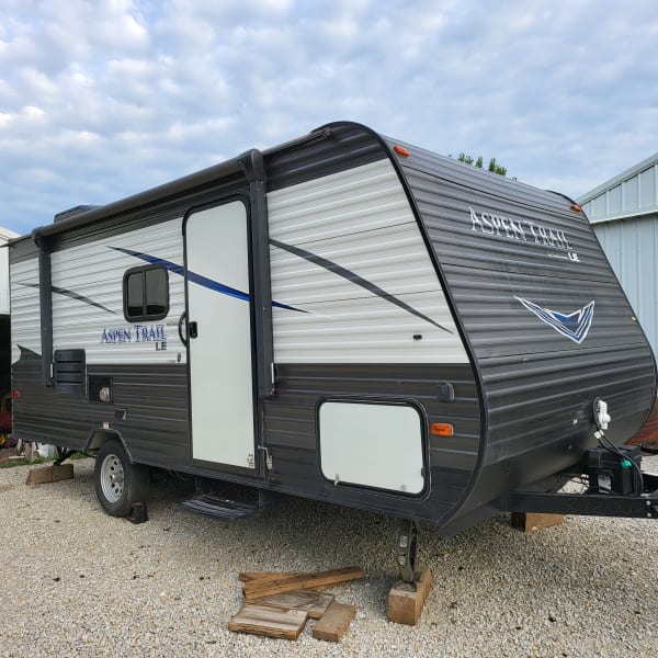 2020 Aspen Trail LE Travel Trailer available for rent in Winterset, Iowa