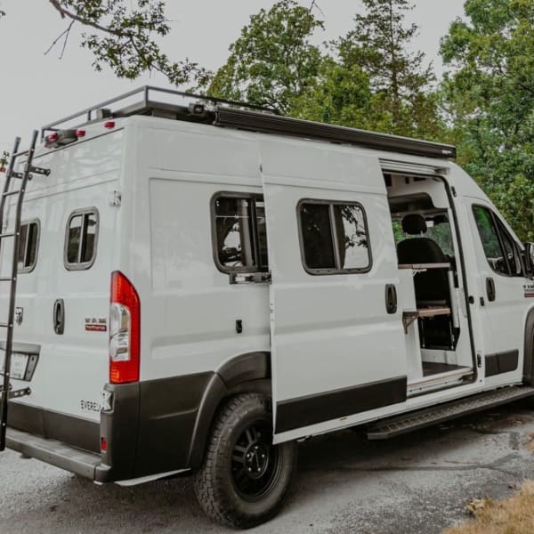 2022 Dodge Promaster 2500 Class B available for rent in Springfield, Missouri