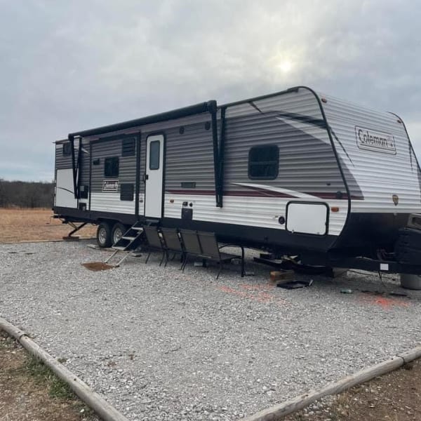 2020 Dutchmen Coleman Lantern Travel Trailer available for rent in Winfield, Kansas