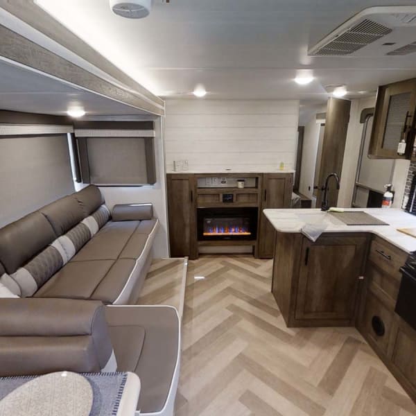 2022 Forest River Wildwood X-Lite Travel Trailer available for rent in Telephone, Texas
