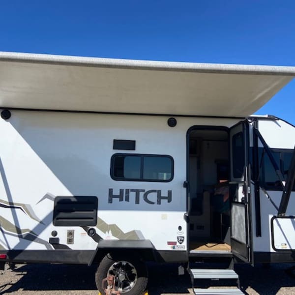 2021 Cruiser RV Hitch 17 BHS Travel Trailer available for rent in Bend, Oregon