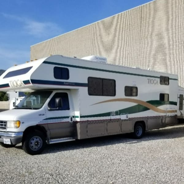 1998 Ford Tioga Class C available for rent in Duarte, California