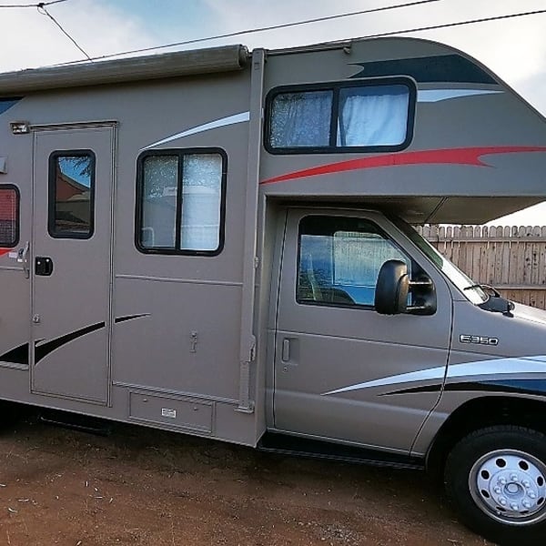 1993 Ford Tioga Montara Class C available for rent in Tucson, Arizona