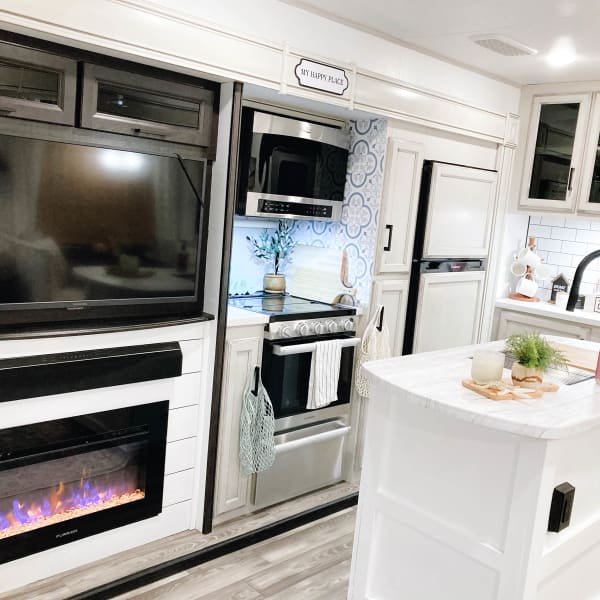 2022 Jayco Eagle HT Travel Trailer available for rent in Jacksonville, Florida