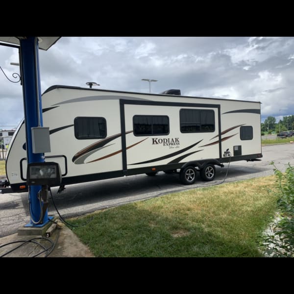 2018 Dutchmen Kodiak Express Travel Trailer available for rent in Somers, Connecticut