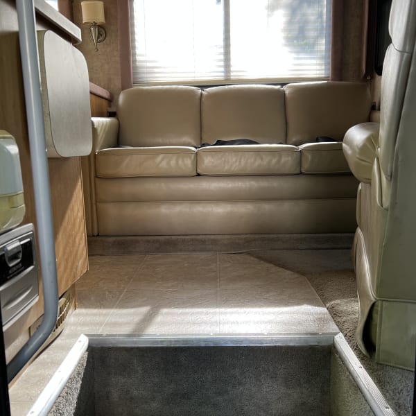 2008 Ford Bounder Class A available for rent in Reno, Nevada