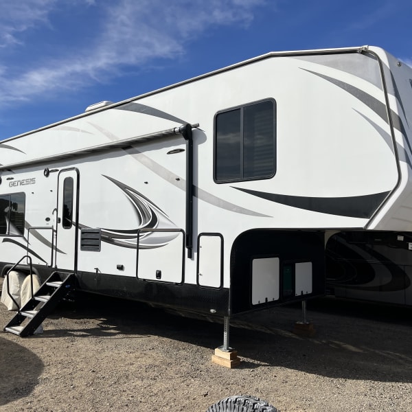 2018 Genesis Supreme Rv Genesis Supreme Toy Hauler available for rent in Chino, California