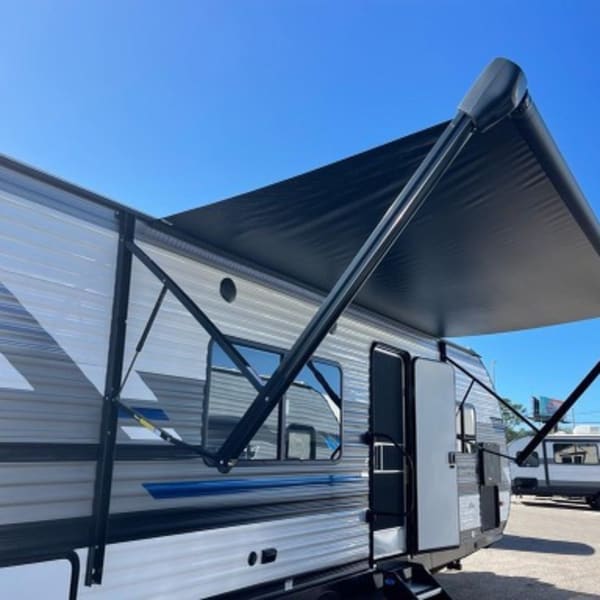 2022 Heartland RVs Pioneer Travel Trailer available for rent in Tampa, Florida