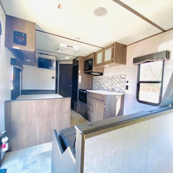2021 Dutchmen Coleman Travel Trailer available for rent in Greenville, South Carolina