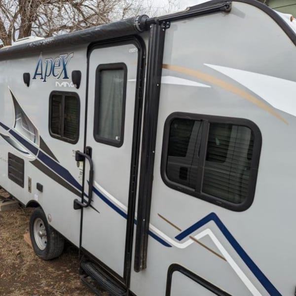 2019 Coachmen Apex Nano Travel Trailer available for rent in Madras, Oregon