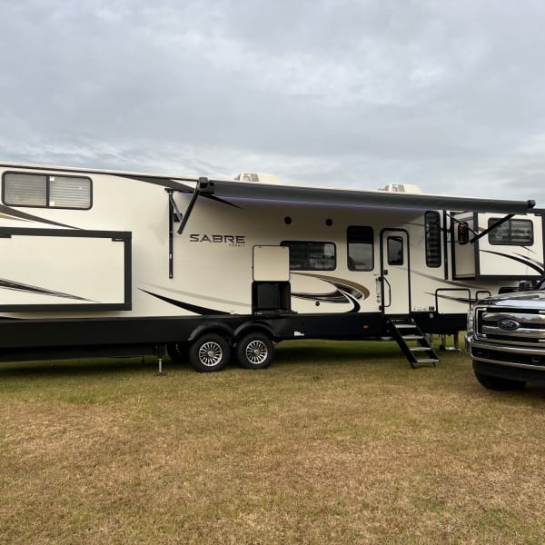 2022 Forest River Sabre Fifth Wheel available for rent in McDavid, Florida