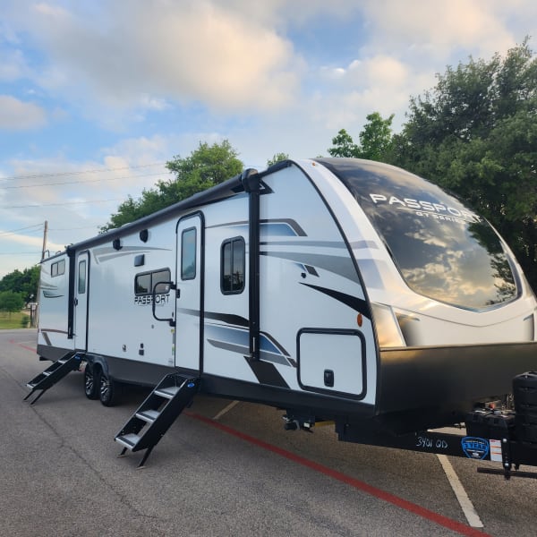 2023 Keystone RV Passport GT Ultra Lite Travel Trailer available for rent in Weatherford, Texas