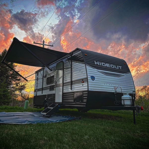 2022 Keystone RV Hideout Travel Trailer available for rent in Hudson, Wisconsin