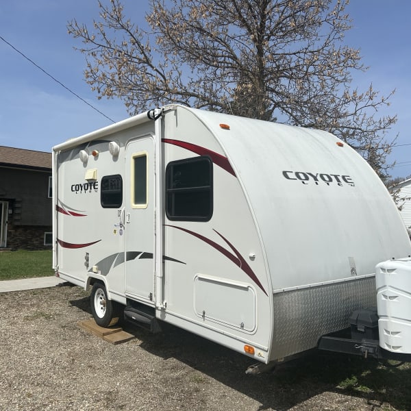 2010 Ez Coyote lite Travel Trailer available for rent in Minnedosa, Manitoba