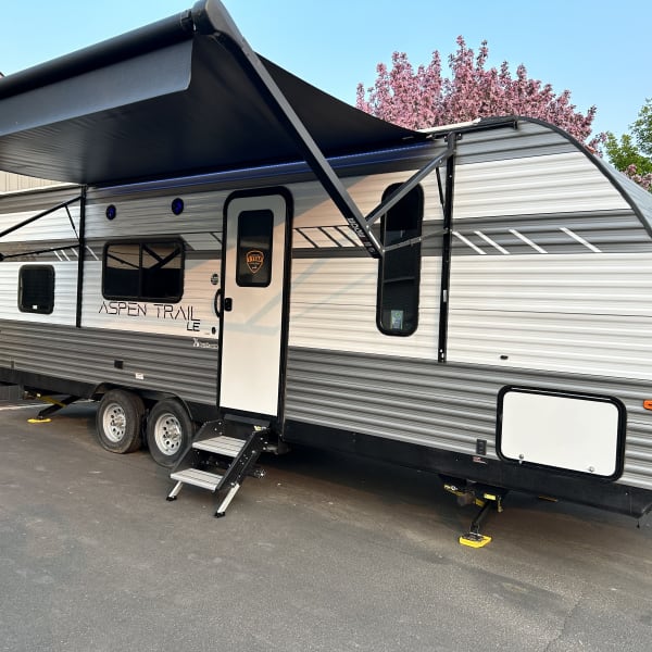 2022 Dutchmen Aspen Trail LE Travel Trailer available for rent in Rogers, Minnesota