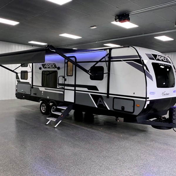 2022 Forest River Coachmen Apex 256BHS Travel Trailer available for rent in Santa Clarita, California