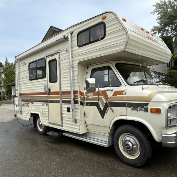 1981 Vanguard Industries MV 1800 Class C available for rent in Kamloops, British Columbia