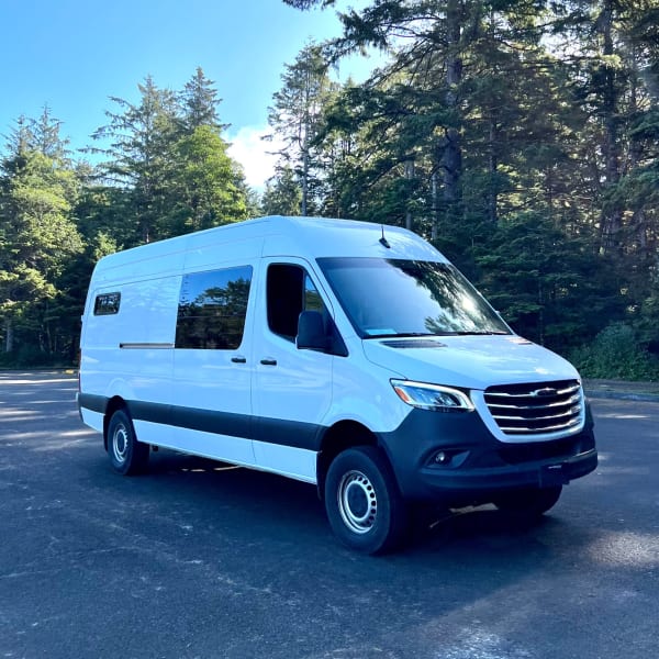 2019 Freightliner Sprinter 2500 Class B available for rent in Newberg, Oregon