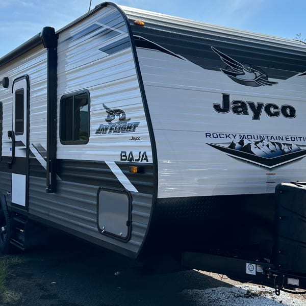 2022 Jayco Jay Flight SLX Travel Trailer available for rent in Jefferson, Oregon