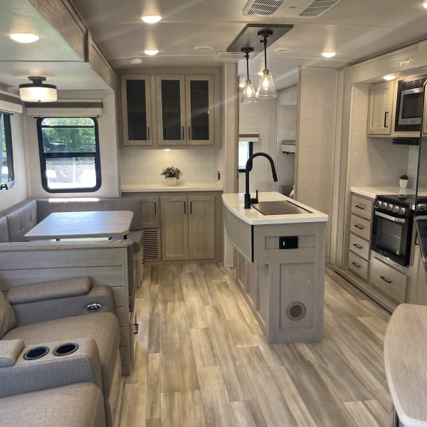 2023 Forest River Rockwood Signature Travel Trailer available for rent in Mapleton, Utah