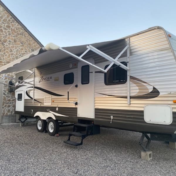2014 Crossroads RV Zinger Travel Trailer available for rent in Rexburg, Idaho