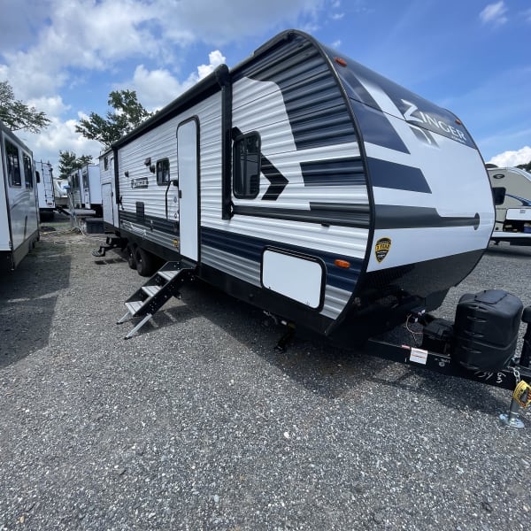 2023 Crossroads RV Zinger Travel Trailer available for rent in Frankford, Delaware