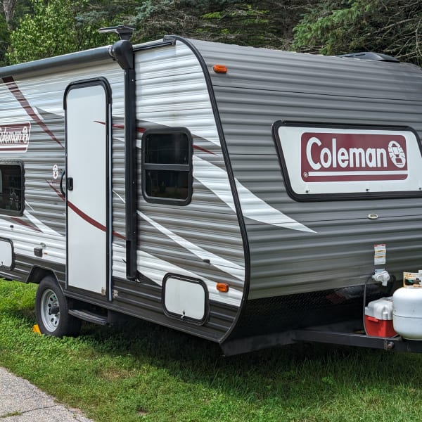 2017 Dutchmen Coleman Lantern LT Travel Trailer available for rent in Whitefield, New Hampshire