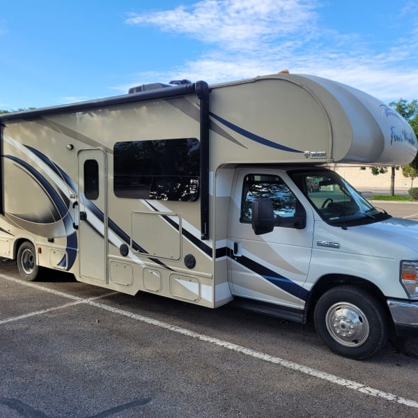 2017 Thor Four Winds Class C available for rent in Bluffdale, Utah
