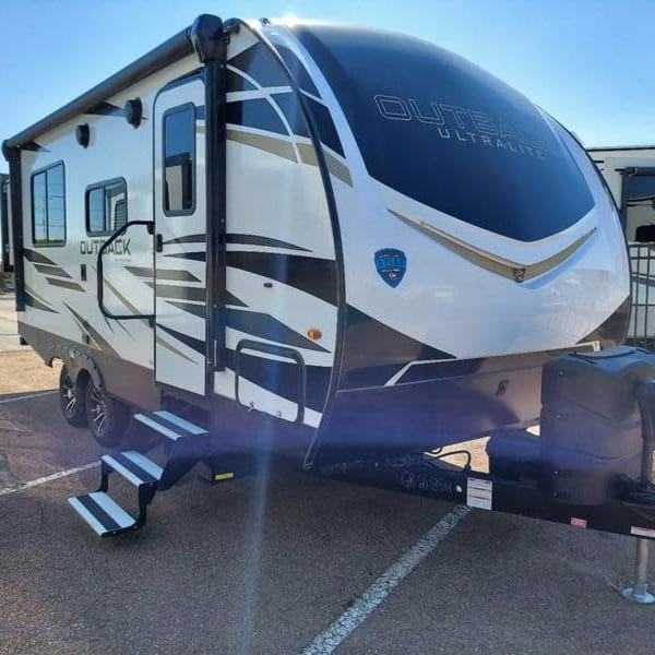 2021 Keystone RV Outback Ultra-Lite Travel Trailer available for rent in Irvine, California