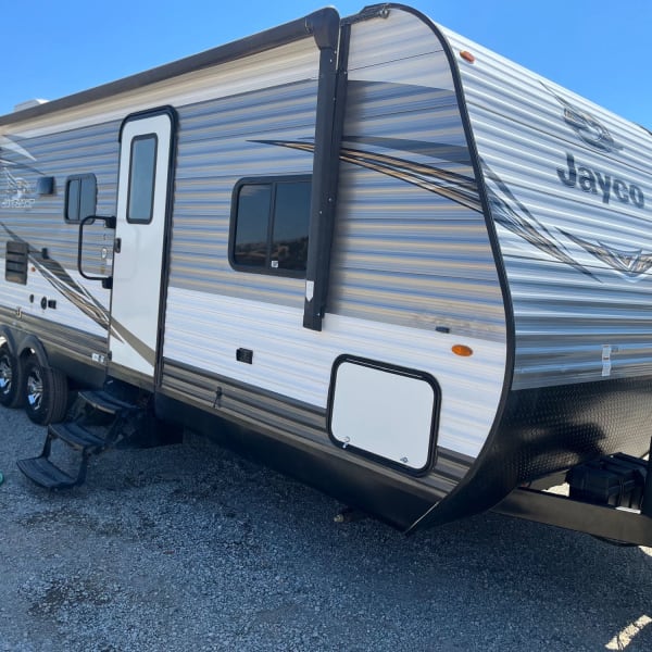 2018 Jayco Jay Flight Travel Trailer available for rent in Gilroy, California