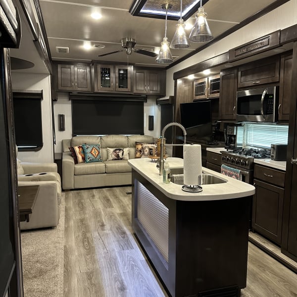 2021 Cedar Creek Cedar Creek Fifth Wheel Fifth Wheel available for rent in Oak Point, Texas