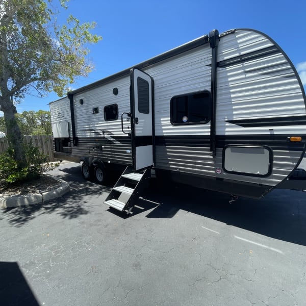 2023 Jayco Jay Flight Travel Trailer available for rent in Sarasota, Florida