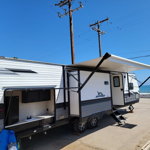 2022 Jayco Jay Flight Travel Trailer available for rent in SAN BERNARDINO, California
