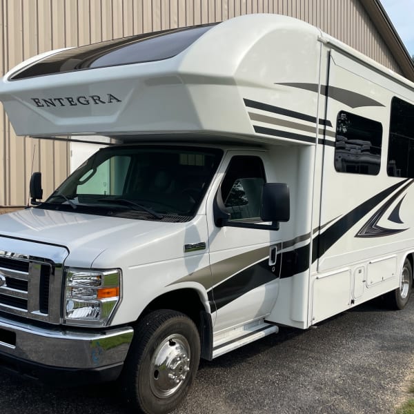 2018 Entegra Coach Odyssey Class C available for rent in Elizabethtown, Kentucky