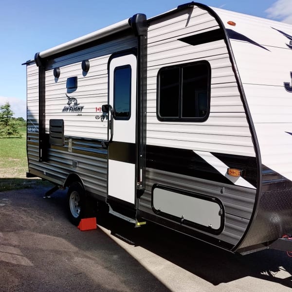 2022 Jayco Jay Flight SLX Travel Trailer available for rent in Didsbury, Alberta