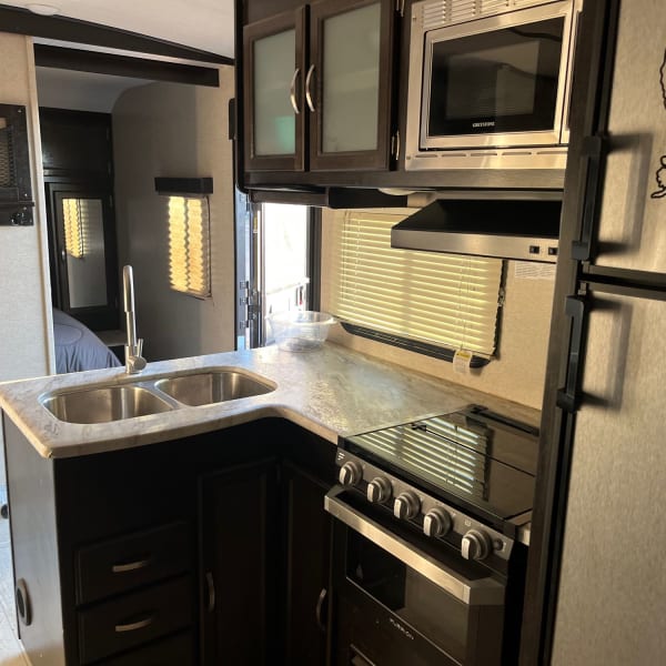 2020 Coachmen 2963bh Travel Trailer available for rent in Carlsbad, New Mexico