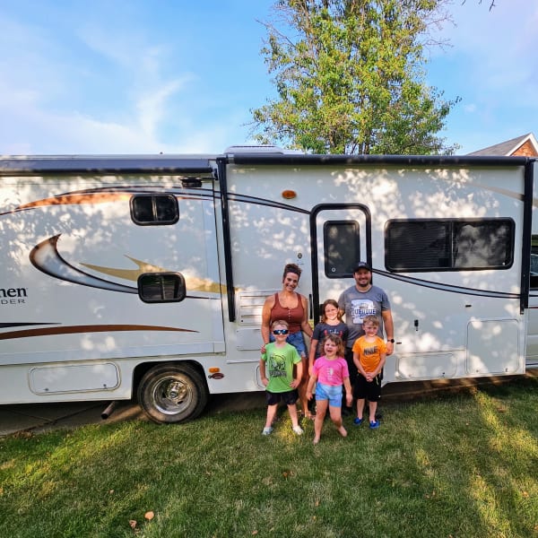 2014 Forest River Coachmen Freelander Class C available for rent in Dubuque, Iowa