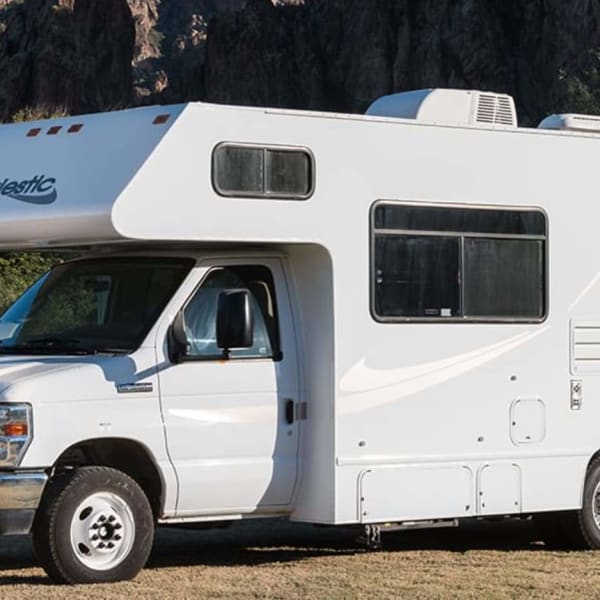 2012 Thor Majestic Class C available for rent in Richmond, British Columbia