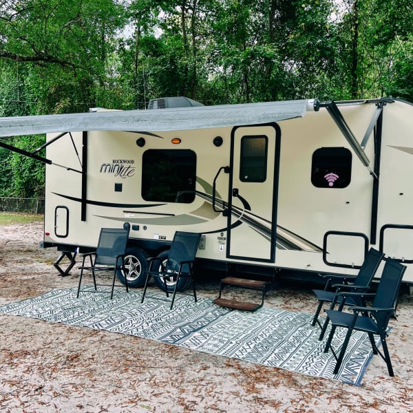 2018 Forest River Rockwood Mini Lite Travel Trailer available for rent in West Columbia, South Carolina