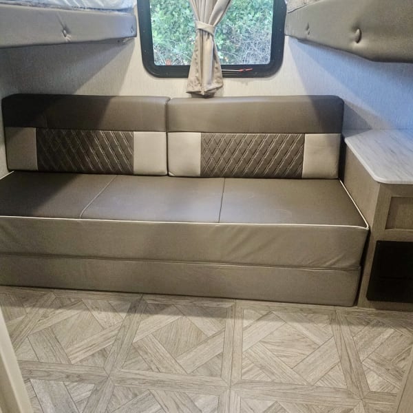 2024 SALEM CRUISE LITE PLATINUM 28VBLX Travel Trailer available for rent in Pismo Beach, California