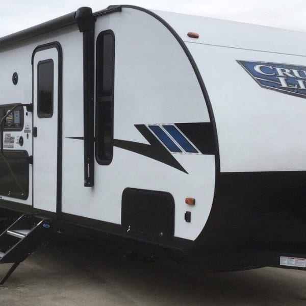 2024 SALEM CRUISE LITE PLATINUM 28VBLX Travel Trailer available for rent in Pismo Beach, California
