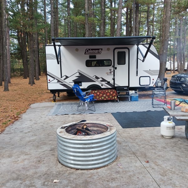 2021 Dutchmen Coleman Rubicon Travel Trailer available for rent in Mount Pleasant, Michigan