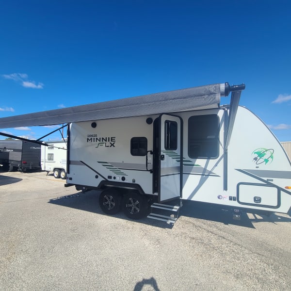 2022 Winnebago Micro Minnie FLX Travel Trailer available for rent in San Antoinio, Texas