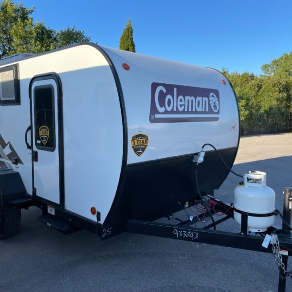 2023 Dutchmen Coleman Rubicon Travel Trailer available for rent in Santa Ana, California