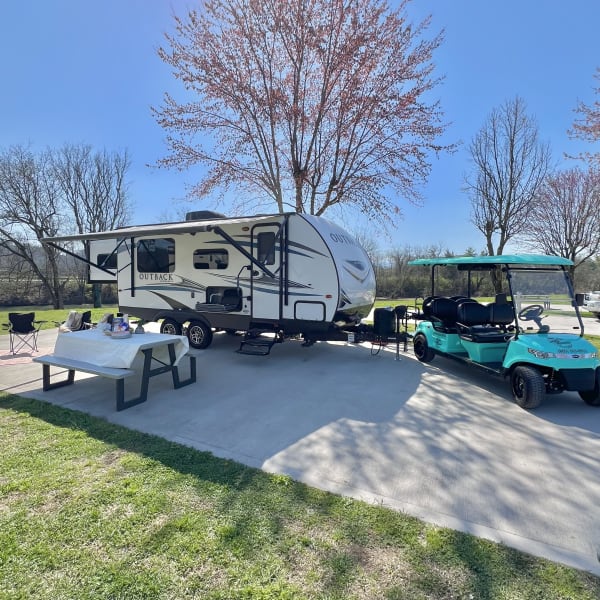 2018 Keystone RV Outback Ultra-Lite Travel Trailer available for rent in Sevierville, Tennessee