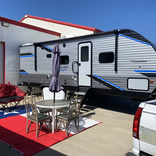 2022 Coachmen Catalina Legacy Edition Travel Trailer available for rent in Plano, Texas