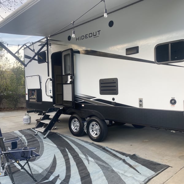 2020 Keystone RV Hideout Fifth Wheel available for rent in Bellflower, California